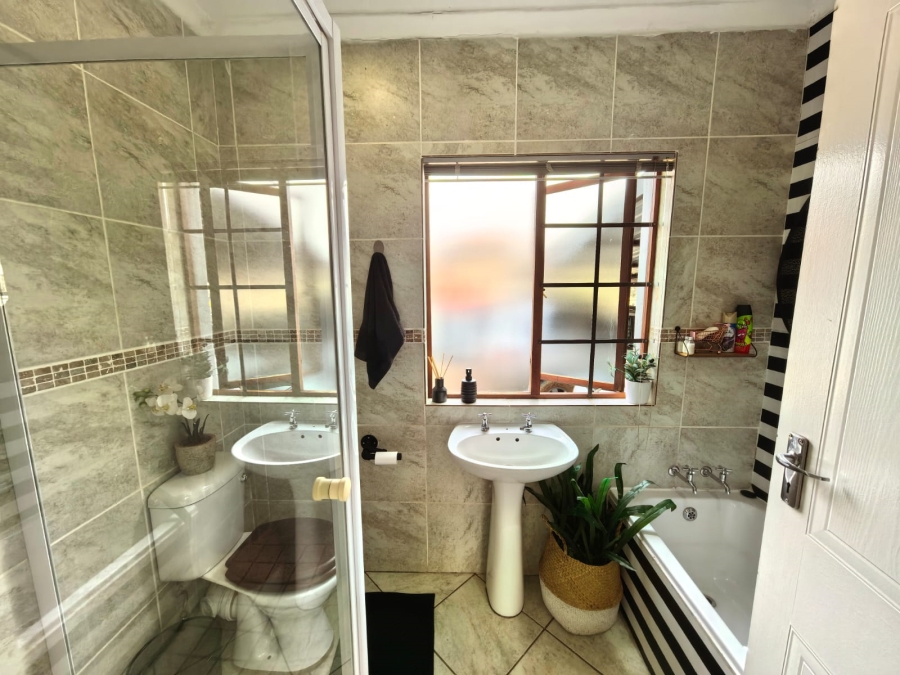 3 Bedroom Property for Sale in Cashan North West